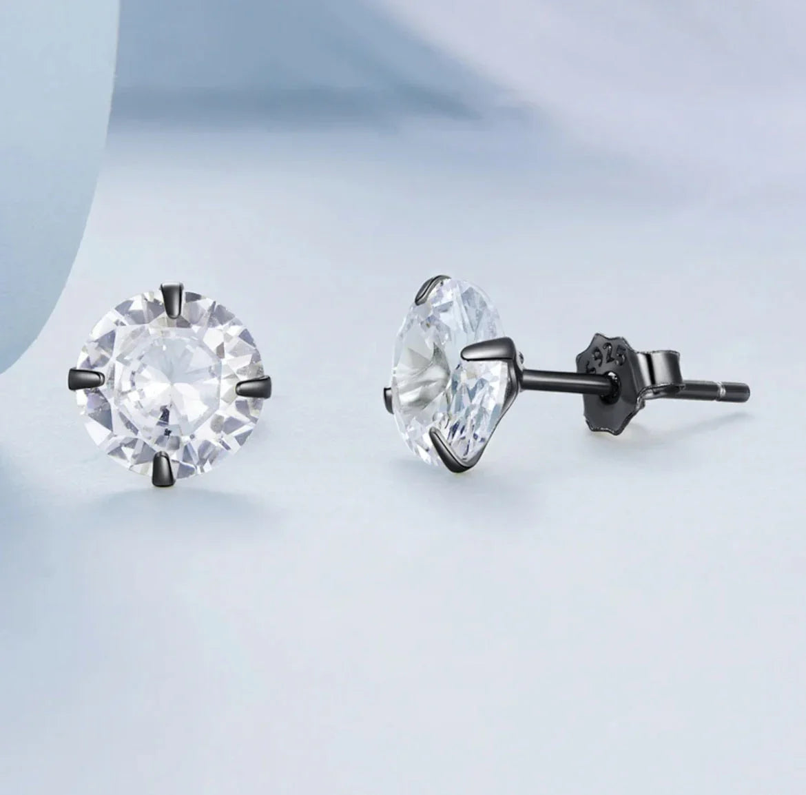 Ohrstecker aus 925er Sterling-Silber, Zirkonia in Brillantschliff, 7mm