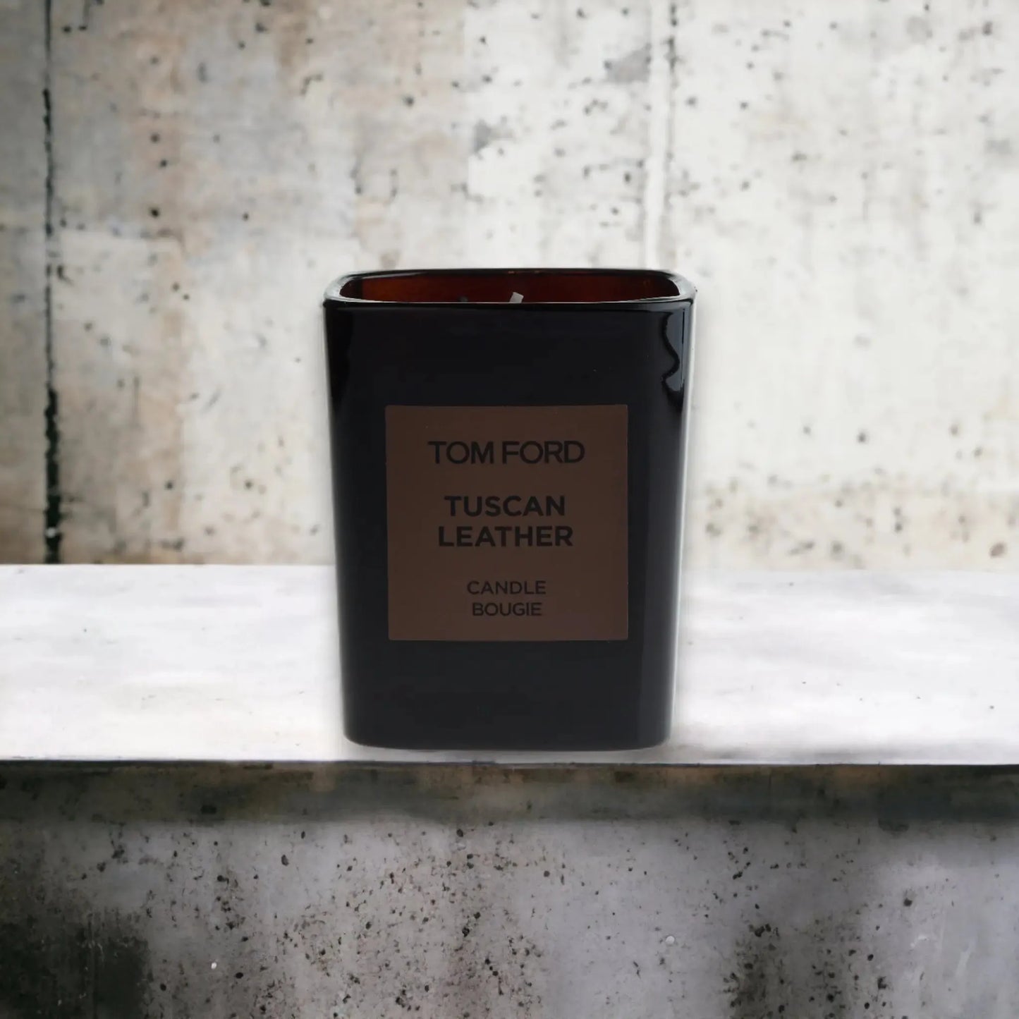 TOM FORD Tuscan Leather Duftkerze - BLACK ELIXIR - Maison de Parfum