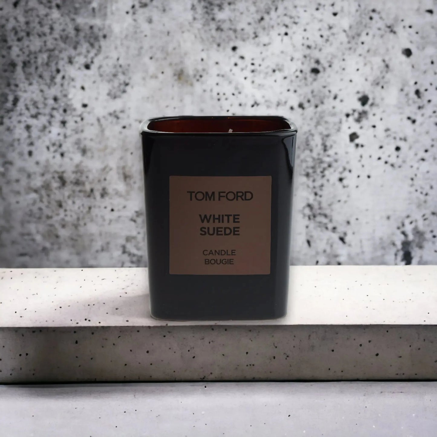 TOM FORD White Suede Duftkerze - BLACK ELIXIR - Maison de Parfum